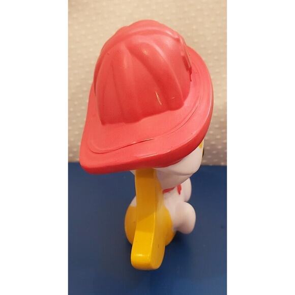 2013 Nickelodeon Bubble Guppies Plastic Firehouse Puppy Bath Squirter - Picture 4 of 9